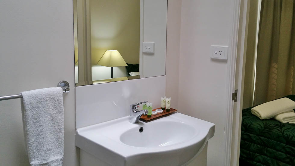 En Suite Bathroom facilities at Port Denison Motor Inn - Bowen